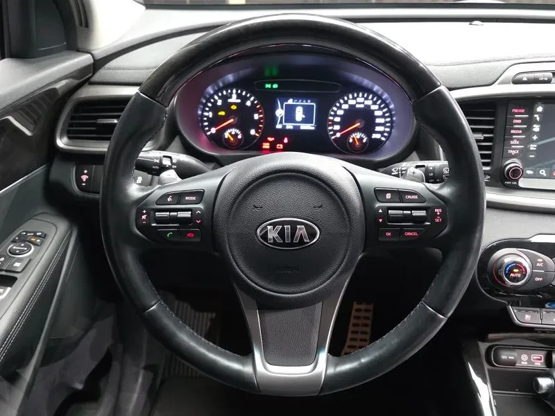Kia Sorento 2.0 2Wd Noblesse, снимка 13 - Автомобили и джипове - 56699201