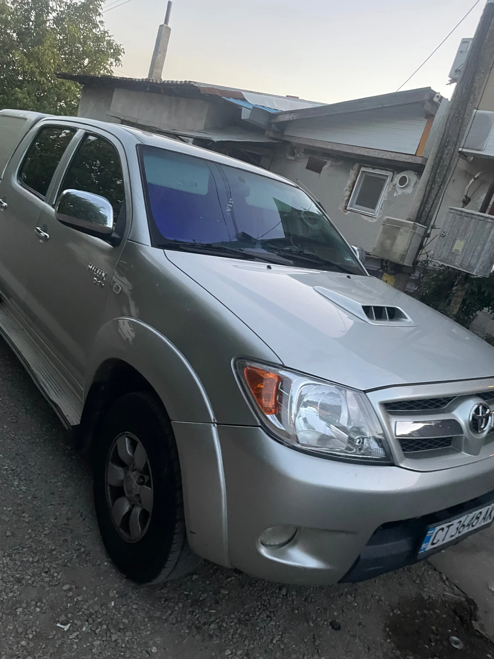 Toyota Hilux  - изображение 5