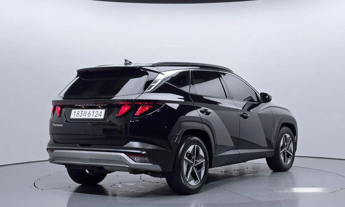 Hyundai Tucson Diesel 2.0 2WD Premium * НАЙ-ДОБРА ЦЕНА В БЪЛГАРИЯ - изображение 2