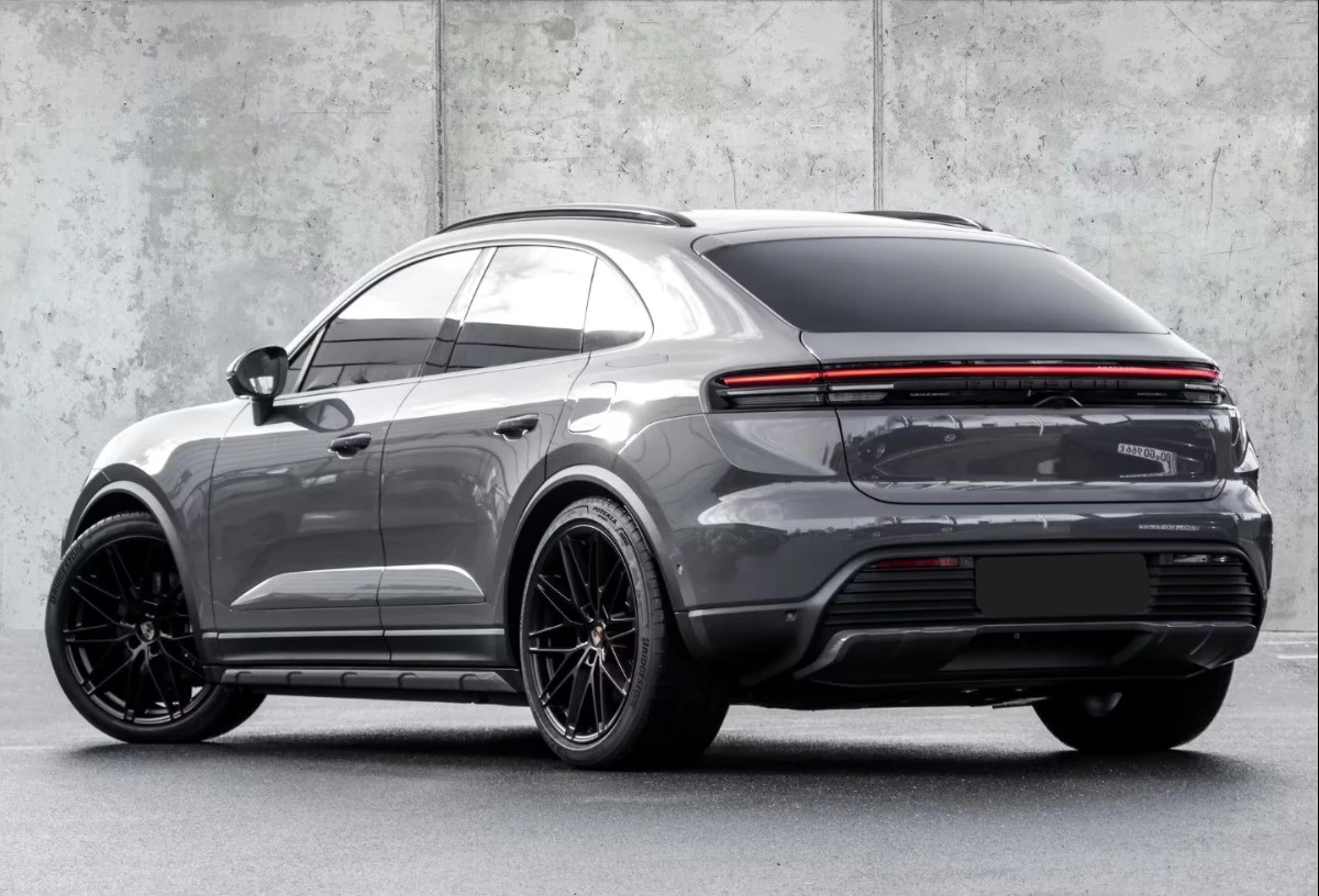 Porsche Macan 4* Electric* Bose* Pano - изображение 4