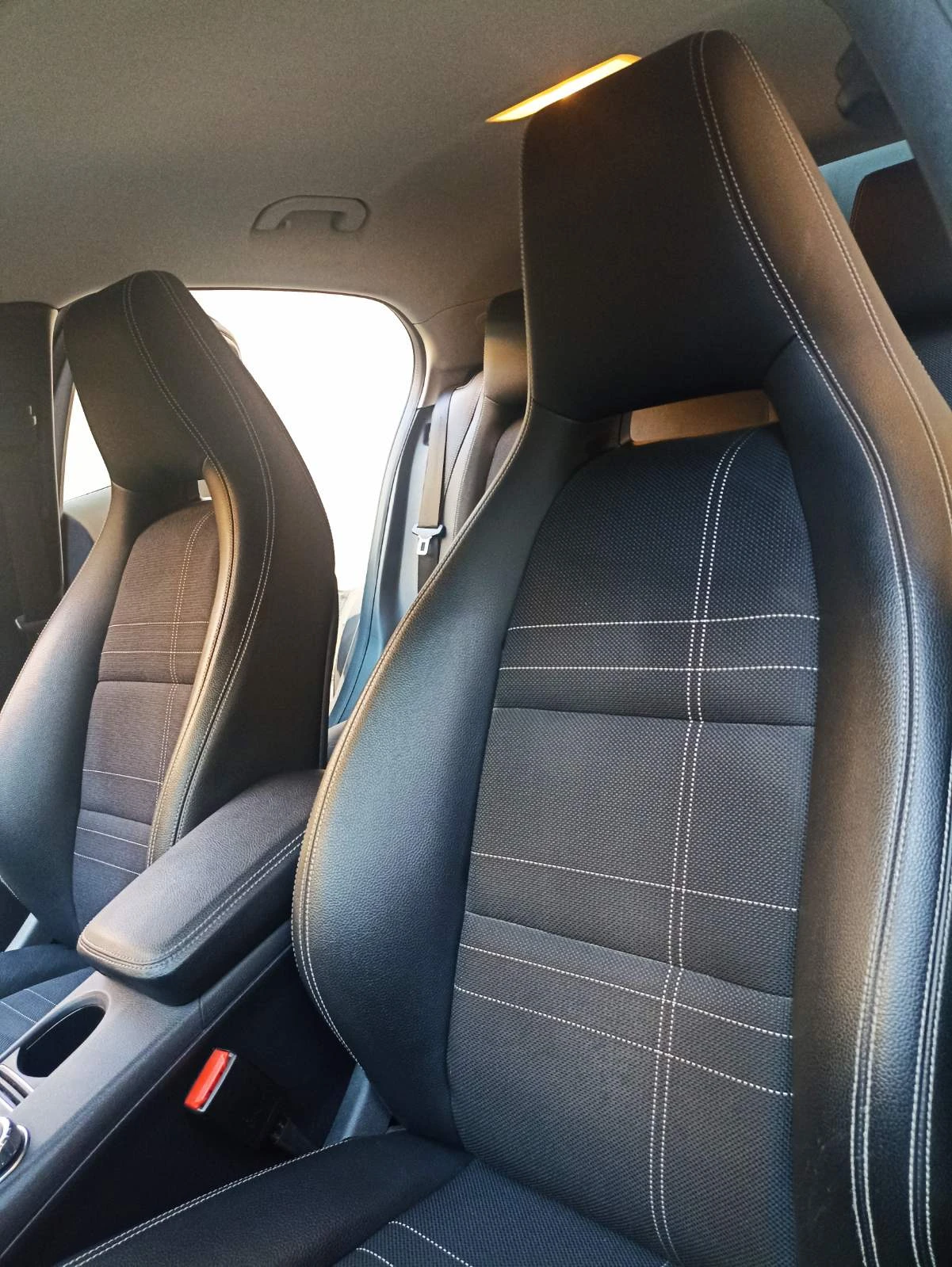 Mercedes-Benz GLA 220, снимка 13 - Автомобили и джипове - 53848923