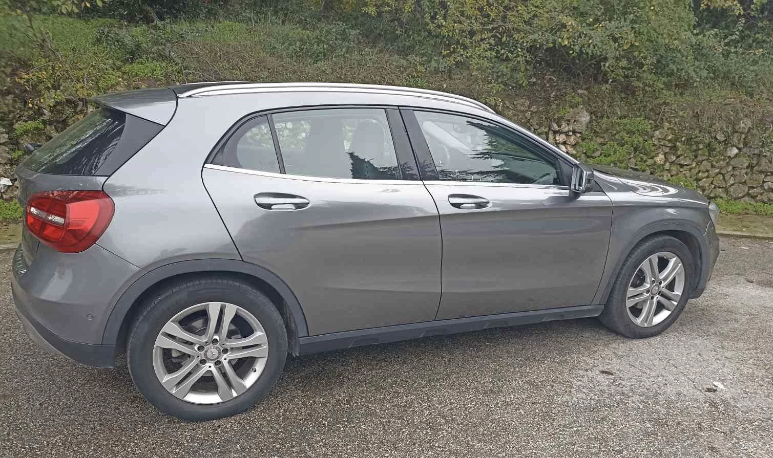 Mercedes-Benz GLA 220, снимка 9 - Автомобили и джипове - 53848923