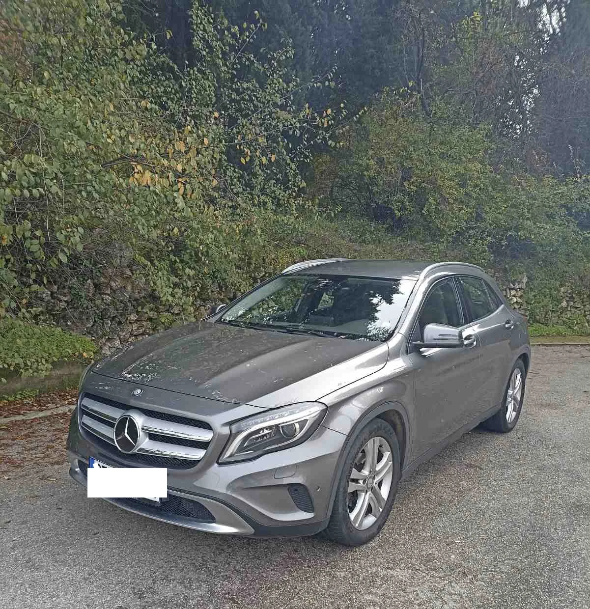 Mercedes-Benz GLA 220, снимка 4 - Автомобили и джипове - 53848923