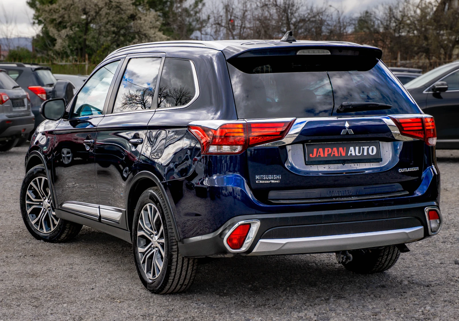 Mitsubishi Outlander 2.2D 4x4 Сменена ангр. верига, масла и филтри! ТОП, снимка 6 - Автомобили и джипове - 54078961