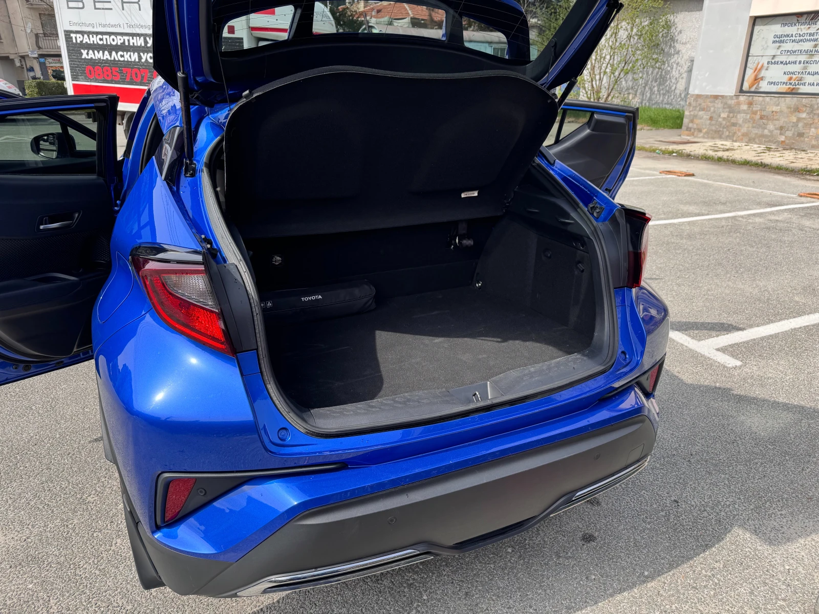 Toyota C-HR, снимка 11 - Автомобили и джипове - 54194721