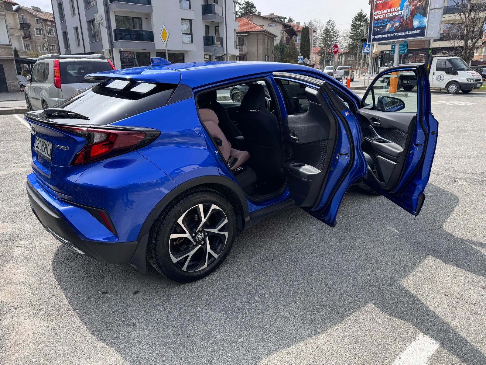 Toyota C-HR, снимка 7 - Автомобили и джипове - 54194721
