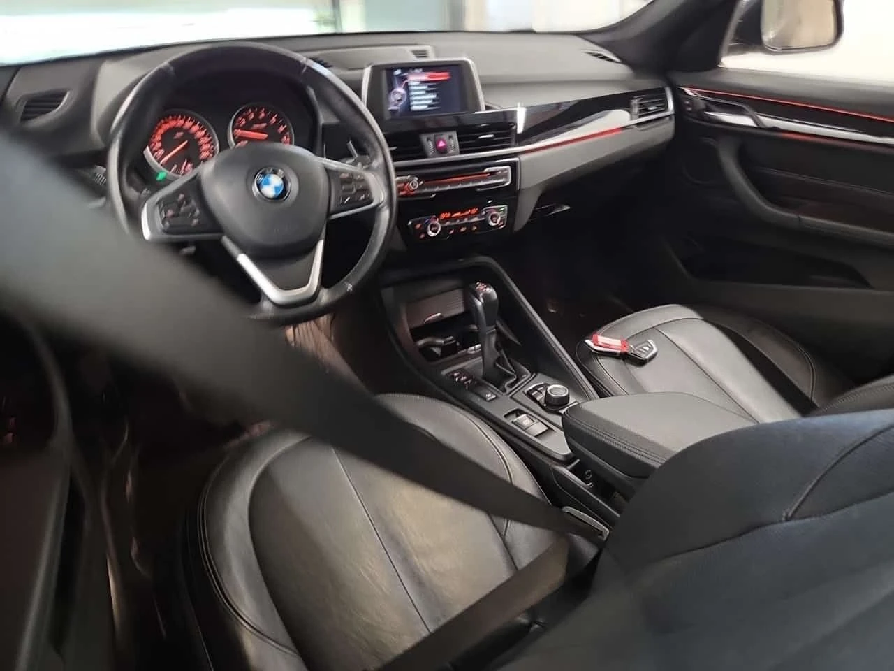 BMW X1 XDRIVE28I | CARFAX | БЕЗ ПЪРВОНАЧАЛНА ВНОСКА, снимка 11 - Автомобили и джипове - 55093048