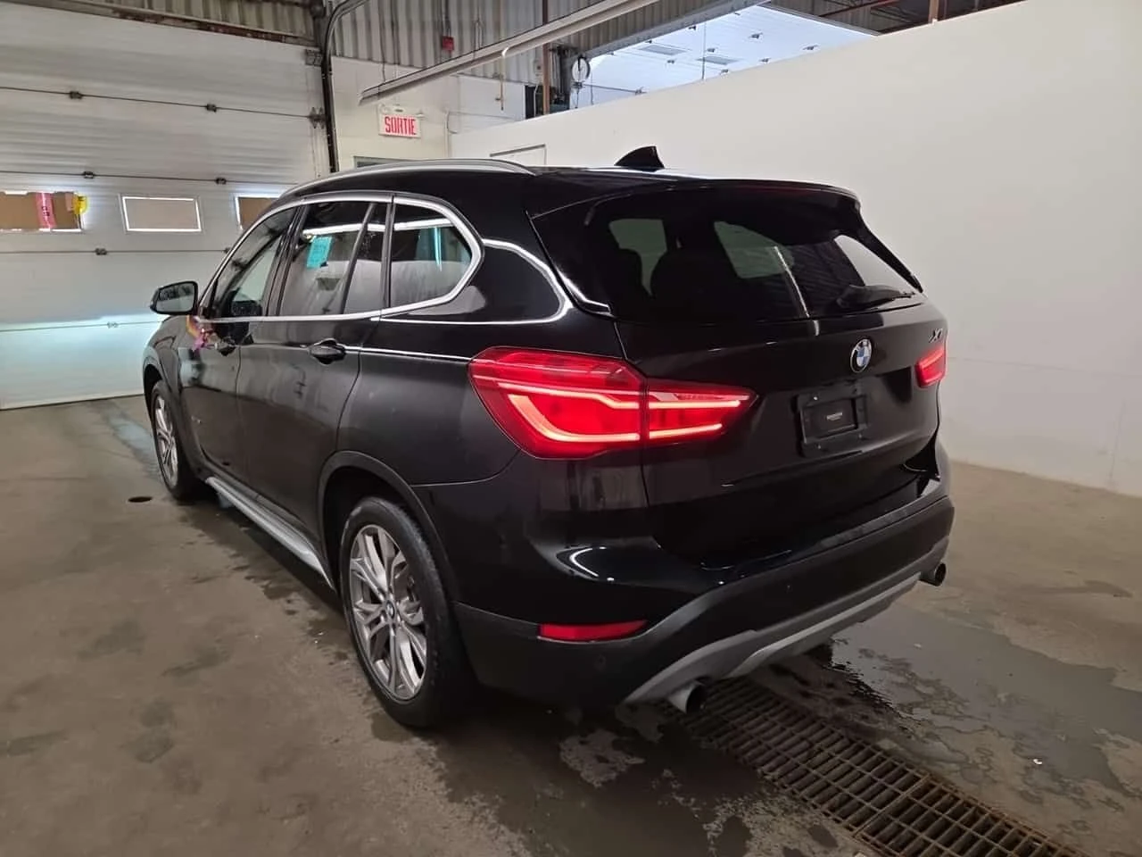 BMW X1 XDRIVE28I | CARFAX | БЕЗ ПЪРВОНАЧАЛНА ВНОСКА, снимка 7 - Автомобили и джипове - 55093048