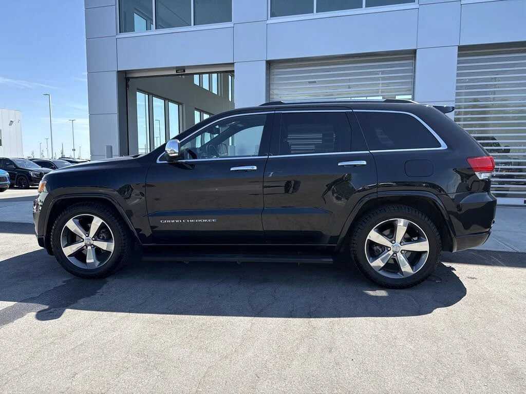 Jeep Grand cherokee OVERLAND* 4WD* PANO* BLIND SPOT* КОЖА* ПОДГРЕВ* , снимка 7 - Автомобили и джипове - 55437037