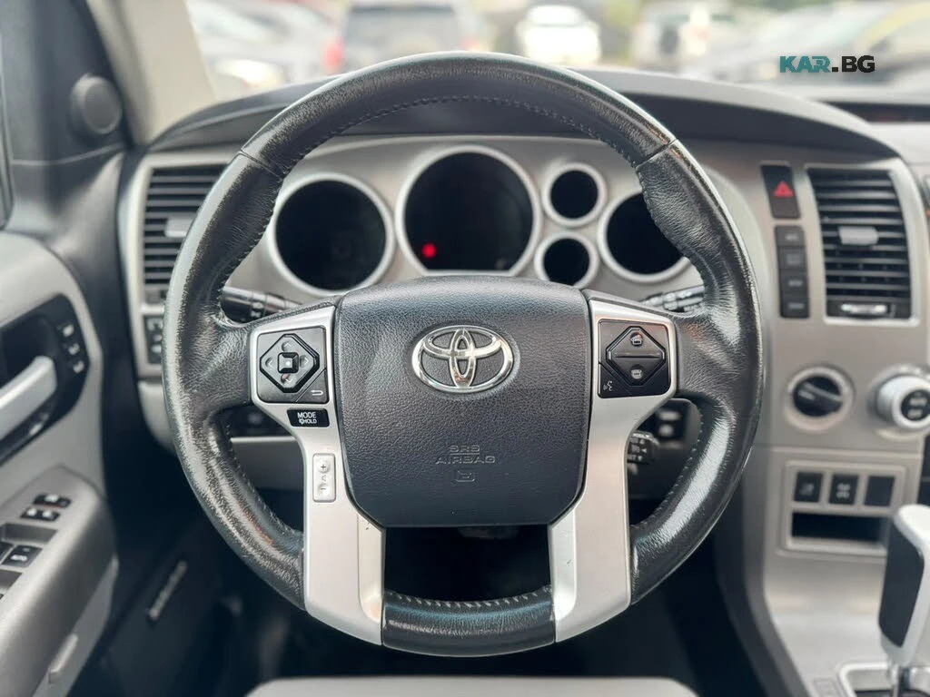 Toyota Sequoia Limited * АвтоКредит * (ЦЕНА ДО БГ), снимка 12 - Автомобили и джипове - 56276843