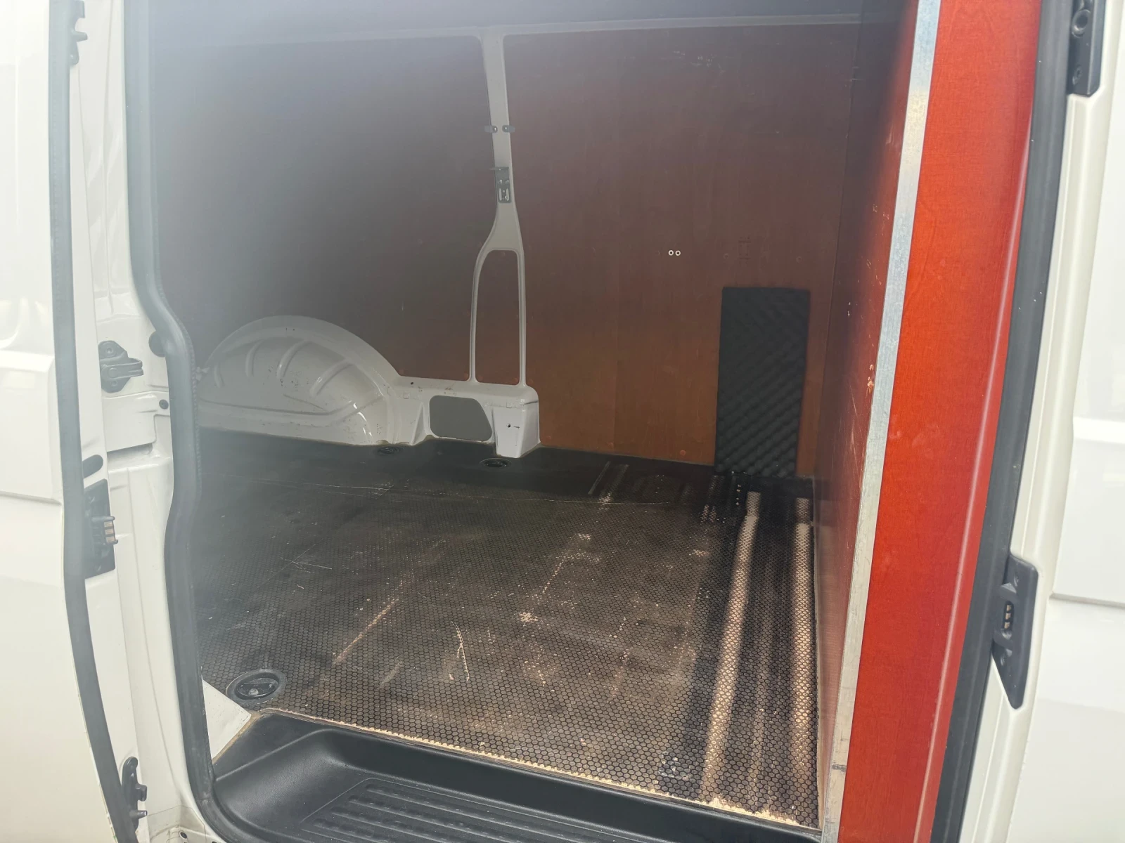 VW Transporter 2.0 - изображение 10