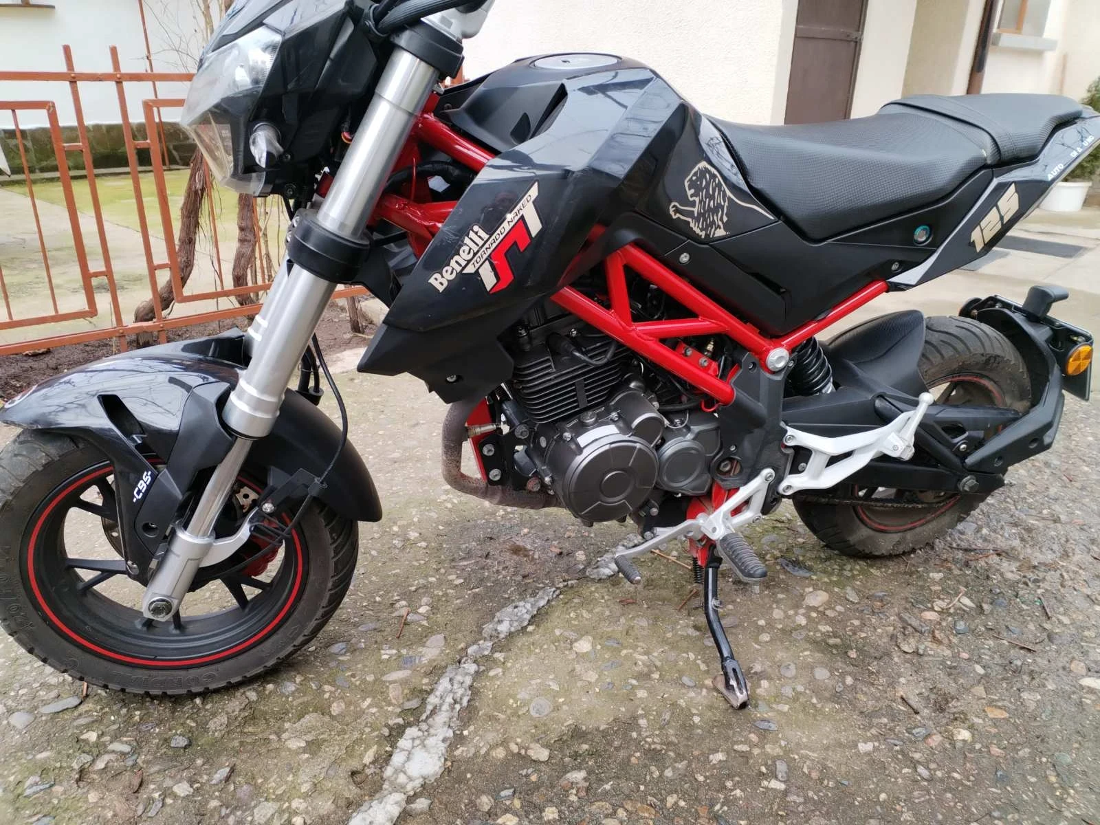 Benelli 125, снимка 1