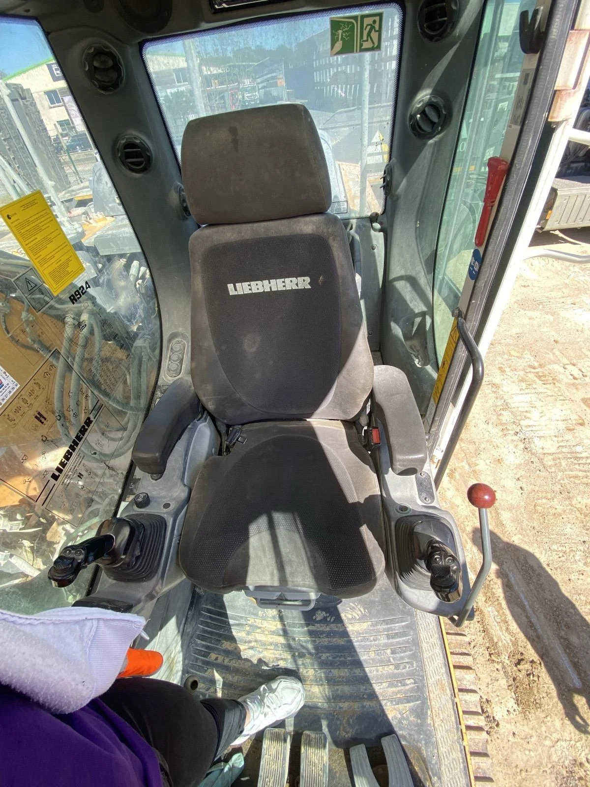 Багер Liebherr R 924 LC ЛИЗИНГ - изображение 7