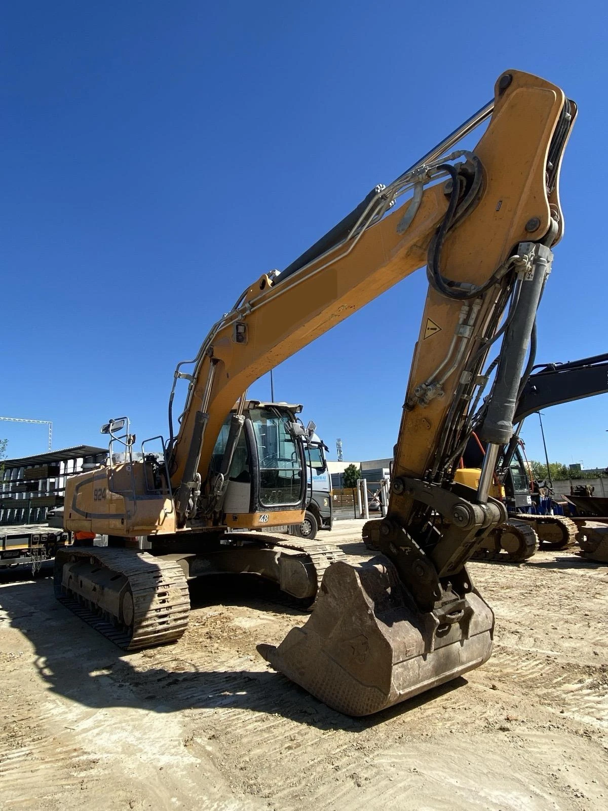 Багер Liebherr R 924 LC ЛИЗИНГ - изображение 2