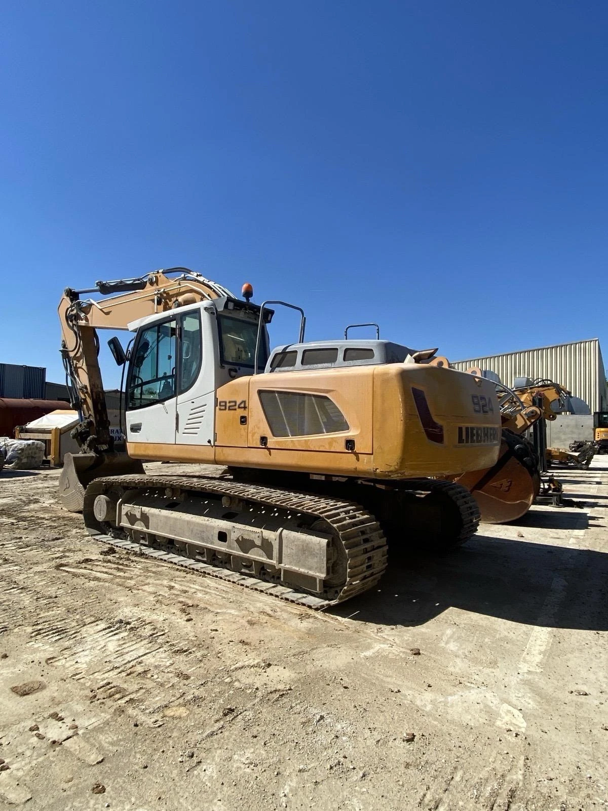 Багер Liebherr R 924 LC ЛИЗИНГ - изображение 3