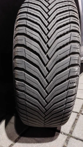      215/60R16