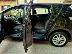 Toyota Verso 2.0d4d-LIMITED-верига-6скорости-japan, снимка 12