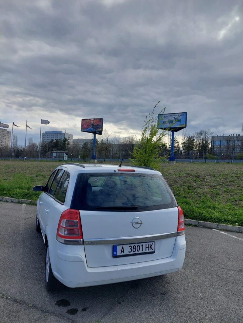 Opel Zafira, снимка 4 - Автомобили и джипове - 47153137