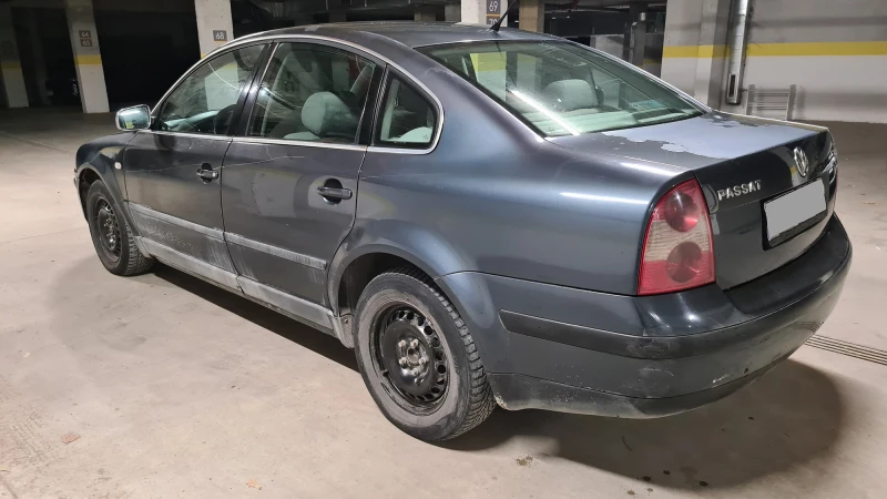 VW Passat 5.5, снимка 8 - Автомобили и джипове - 47752003