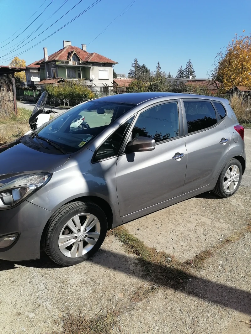 Hyundai Ix20 1.4 EVRO 5 UNIKAT, снимка 4 - Автомобили и джипове - 47780186