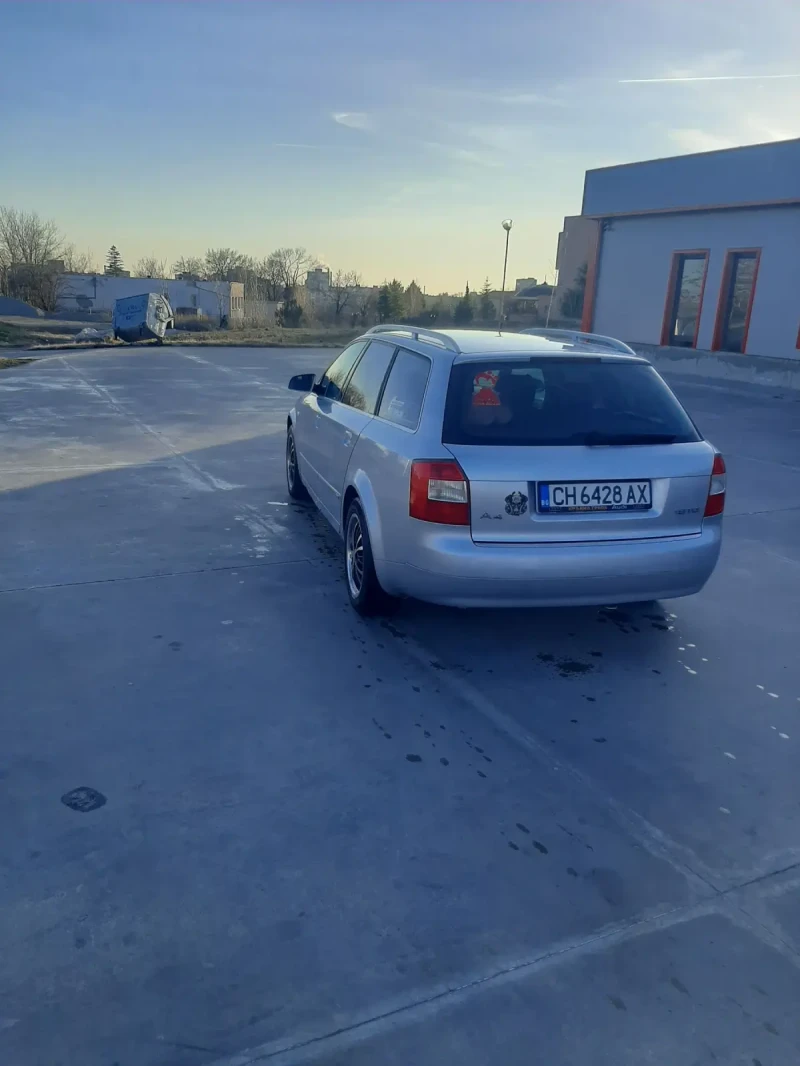 Audi A4 A4  6-скорости , снимка 2 - Автомобили и джипове - 48559707