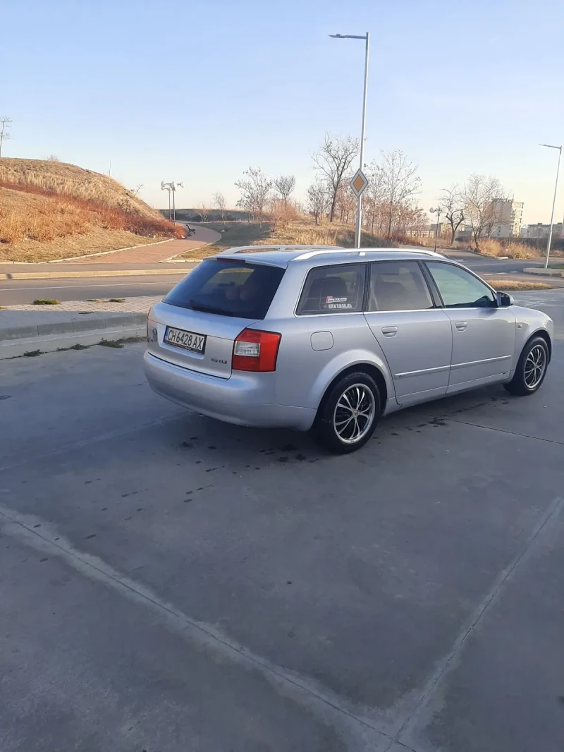 Audi A4 A4  6-скорости , снимка 3 - Автомобили и джипове - 48559707