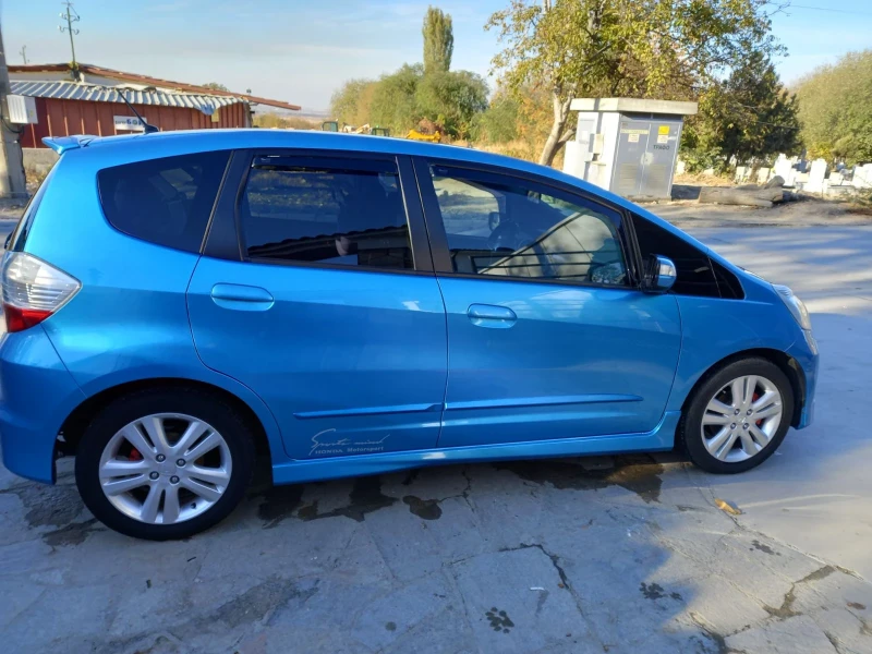 Honda Jazz, снимка 3 - Автомобили и джипове - 48644162