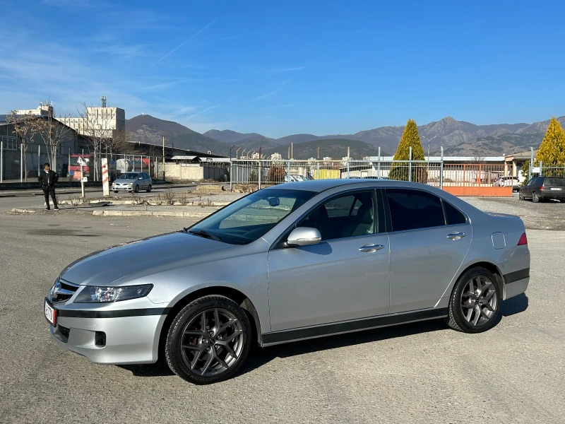 Honda Accord 2.0D 140ps 6ск, снимка 3 - Автомобили и джипове - 48778512