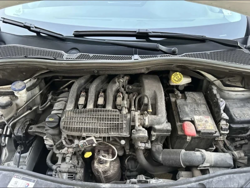 Peugeot 2008, снимка 15 - Автомобили и джипове - 51898799