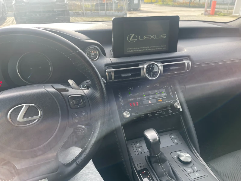Lexus IS 300 awd, снимка 6 - Автомобили и джипове - 52867111