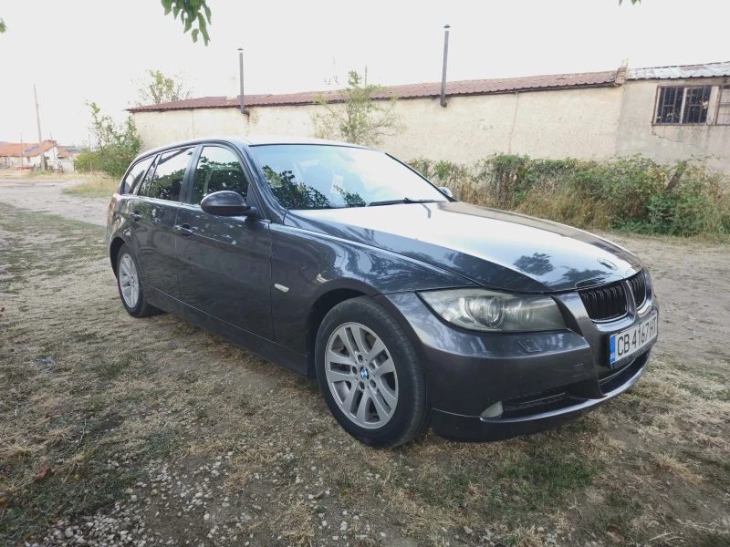 BMW 320 Климатик, голяма навигация, снимка 2 - Автомобили и джипове - 52872647