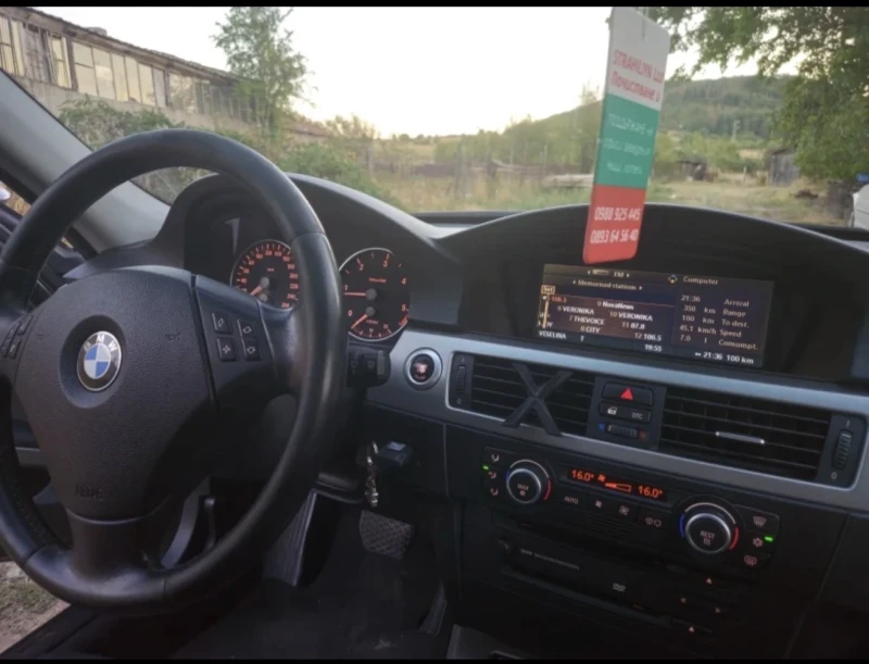 BMW 320 Климатик, голяма навигация, снимка 7 - Автомобили и джипове - 52872647