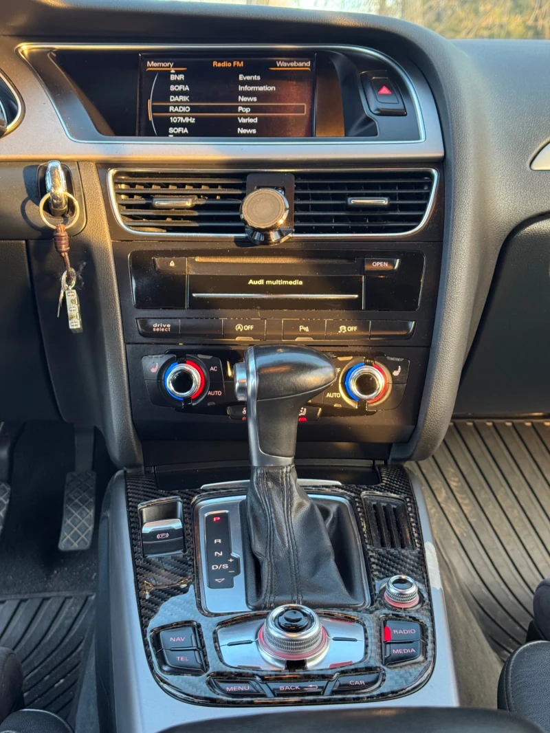 Audi A4 Allroad 2.0 TDI, снимка 11 - Автомобили и джипове - 52885746