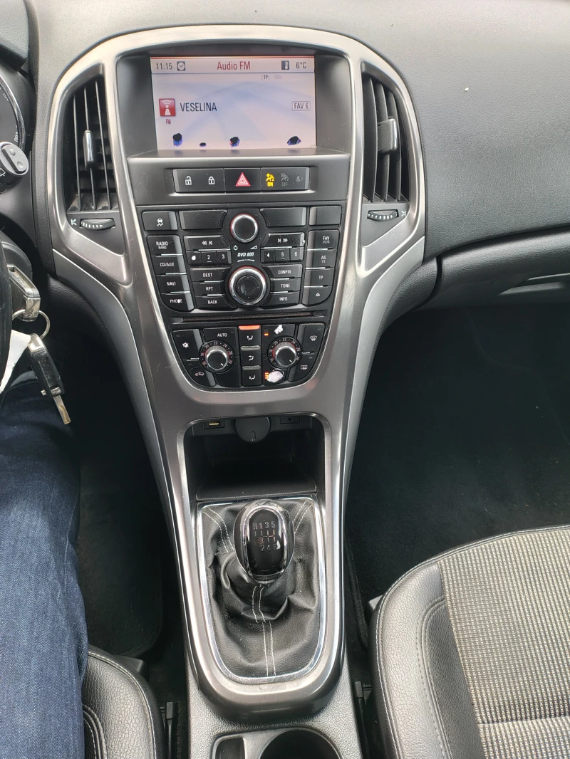 Opel Astra 1.7 cdti, снимка 14 - Автомобили и джипове - 53098348