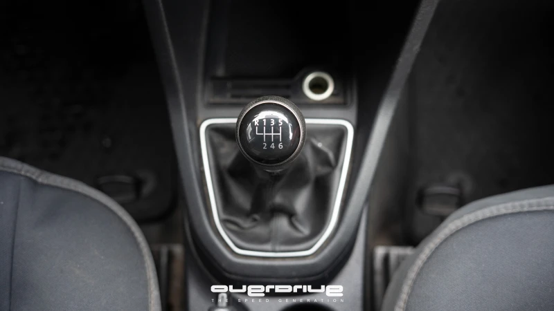 VW Caddy 1.4 TGI CARGO, снимка 16 - Автомобили и джипове - 53106338