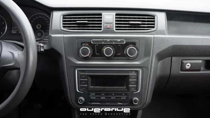 VW Caddy 1.4 TGI CARGO, снимка 15 - Автомобили и джипове - 53106338