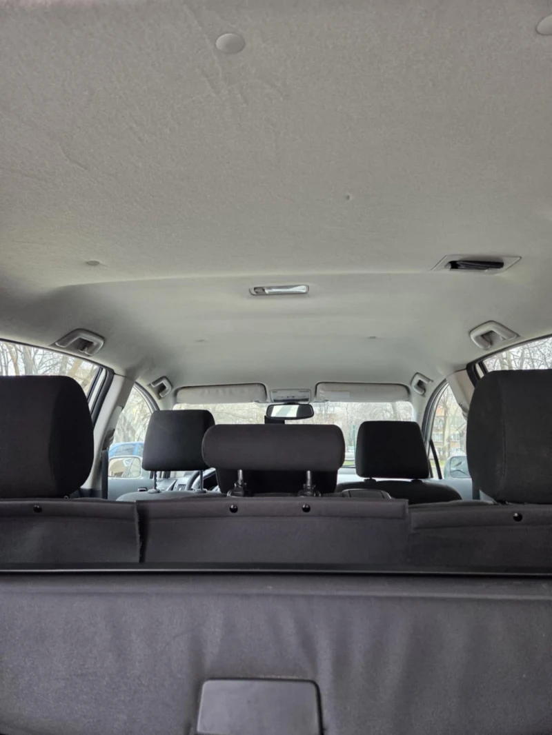 Toyota Corolla verso 1.8 бензин, снимка 8 - Автомобили и джипове - 53143504