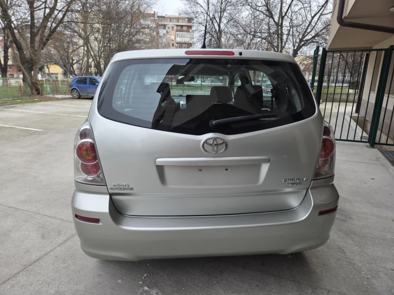 Toyota Corolla verso 1.8 бензин, снимка 5 - Автомобили и джипове - 53143504