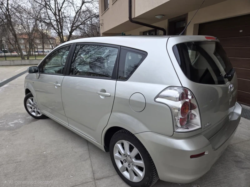 Toyota Corolla verso 1.8 бензин, снимка 4 - Автомобили и джипове - 53143504