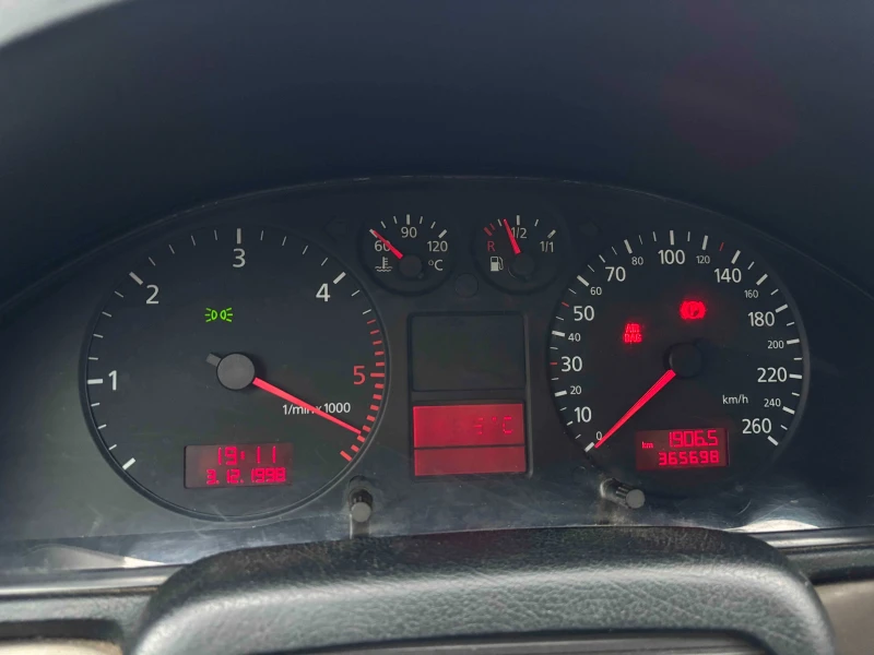 Audi A4, снимка 7 - Автомобили и джипове - 53381397