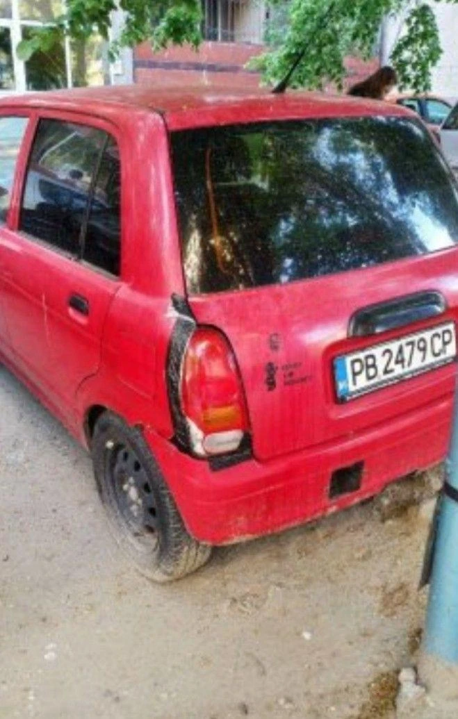 Daihatsu Cuore Бензин, снимка 2 - Автомобили и джипове - 47345122