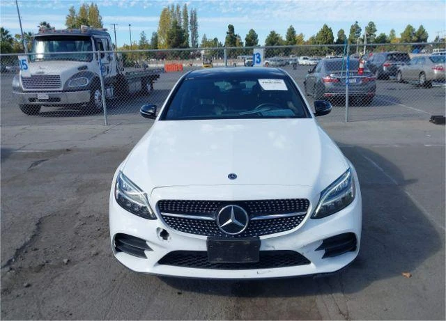 Mercedes-Benz C 300, снимка 6 - Автомобили и джипове - 48449079