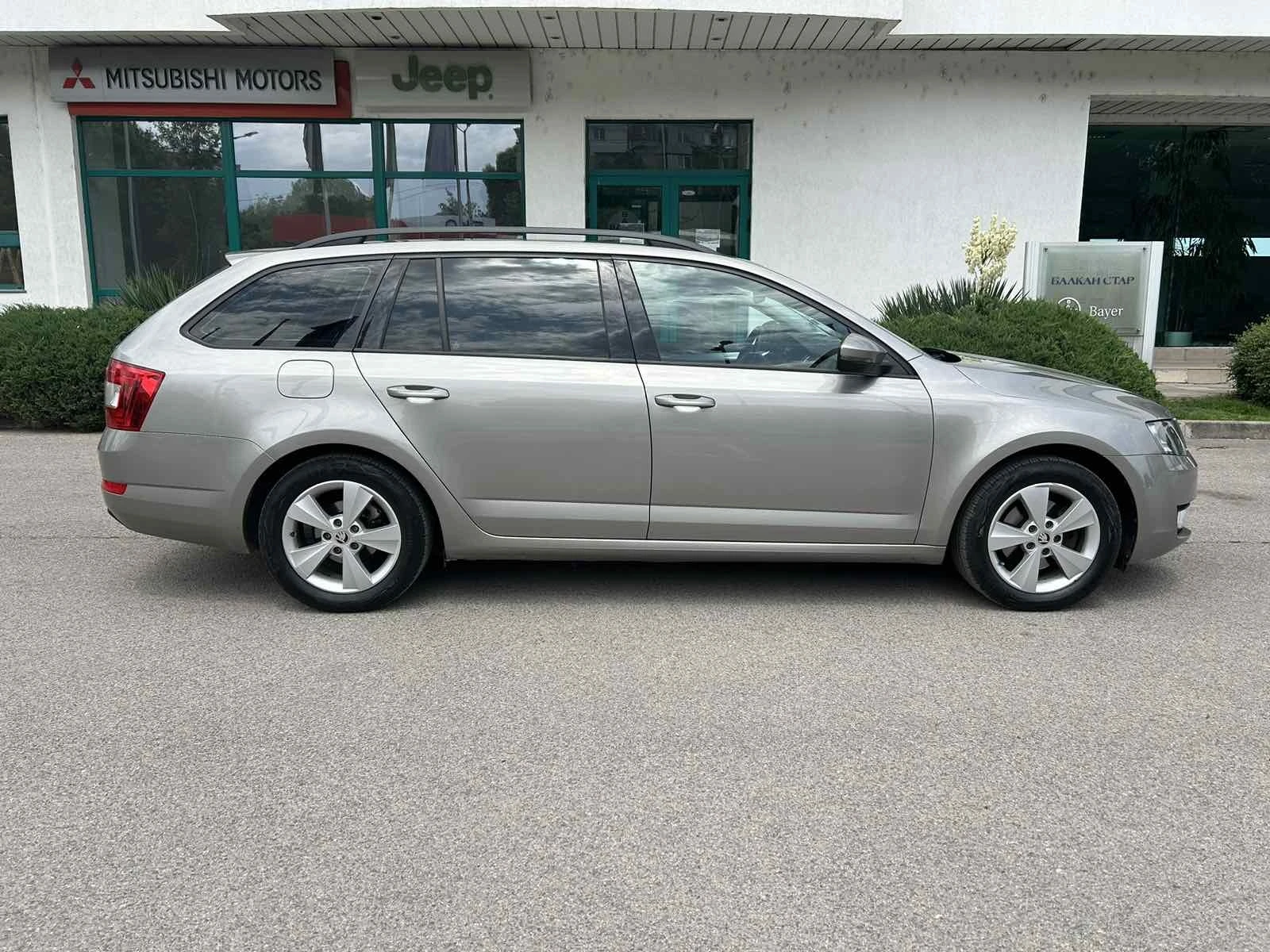 Skoda Octavia 1.4 140 к.с LPG Adaptive Cruise DISTRONIC  SCHWEIZ - изображение 8