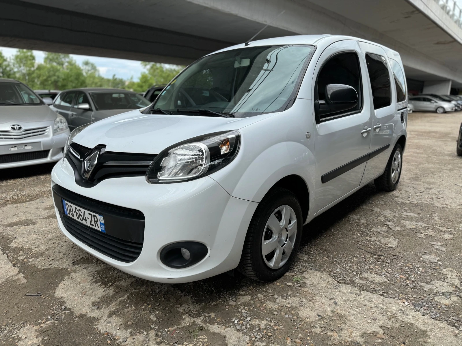 Renault Kangoo 1.5dCI-90-EURO6 - изображение 2