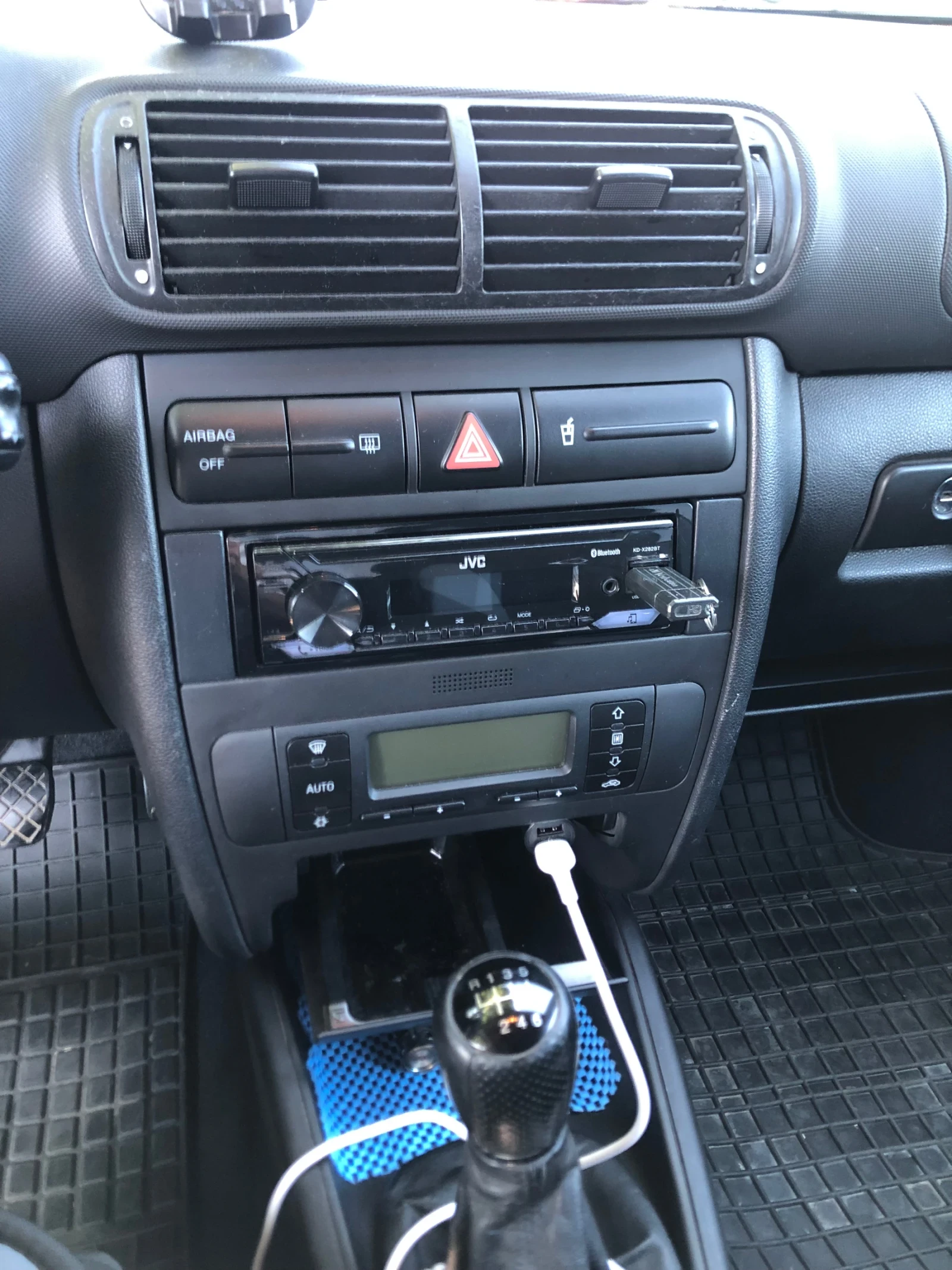 Seat Leon 1.9 - изображение 7
