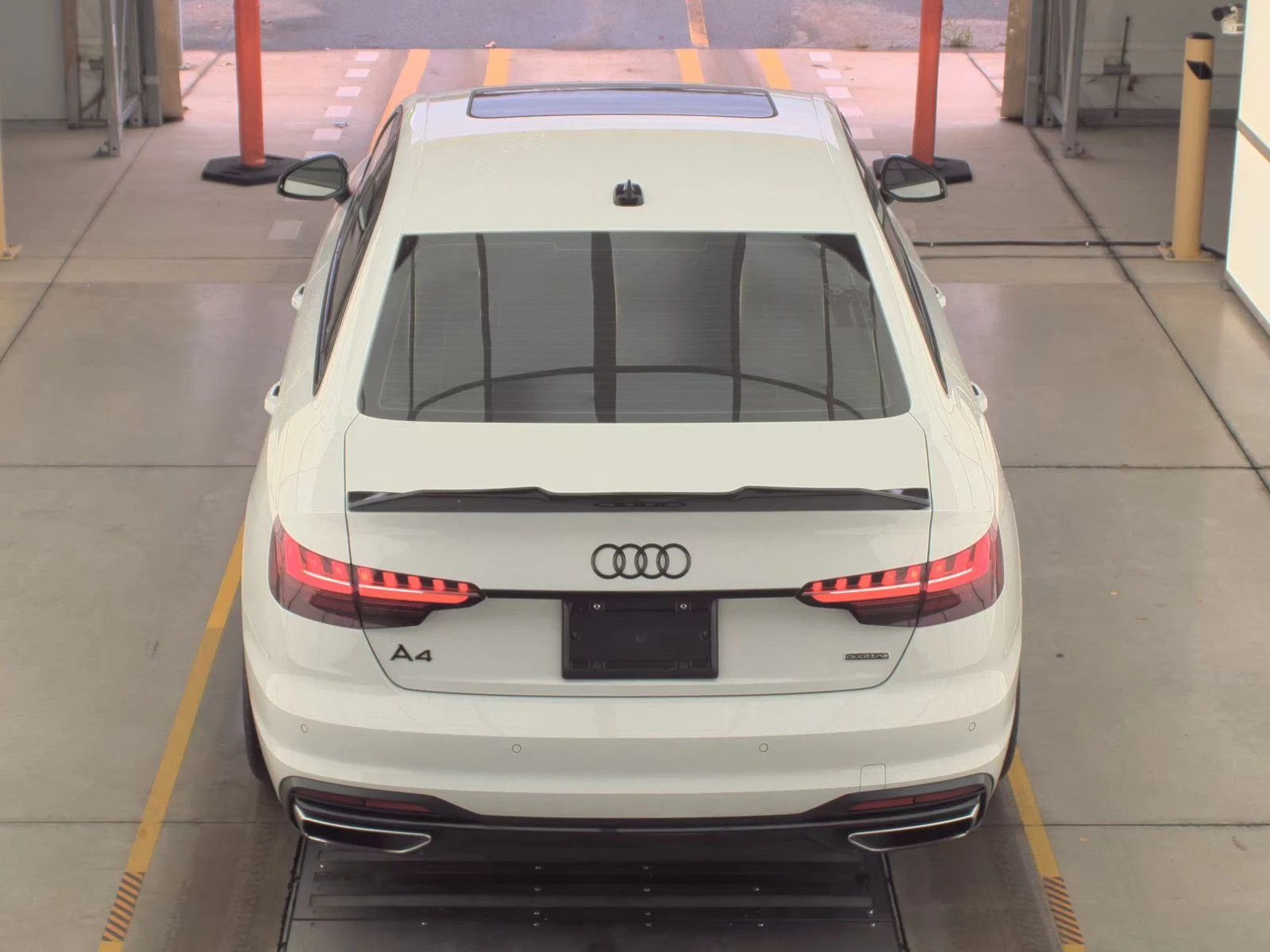 Audi A4 2022* S-LINE* DIGITAL* BANG* OLUFSEN* DISTRONIK* M - изображение 5
