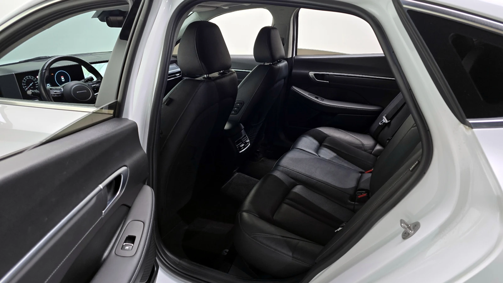 Hyundai Sonata 2.0LPG BUSINESS - изображение 10