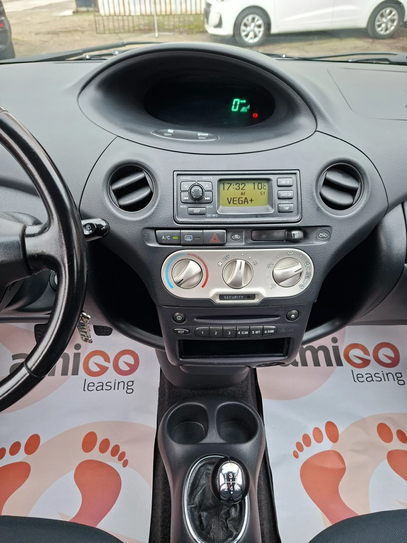 Toyota Yaris 1.4D4D  | Mobile.bg � ����������� 11