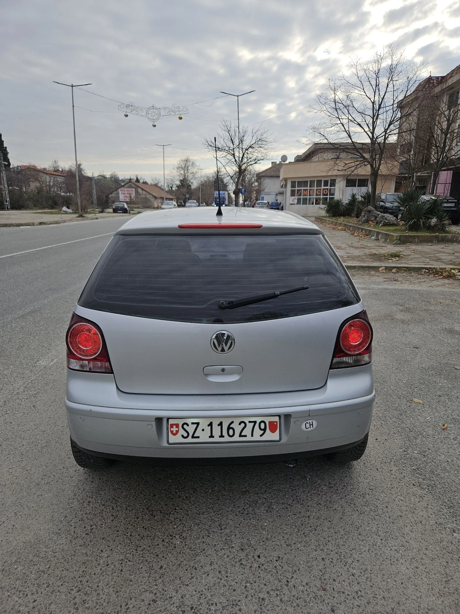 VW Polo, снимка 4 - Автомобили и джипове - 54072686