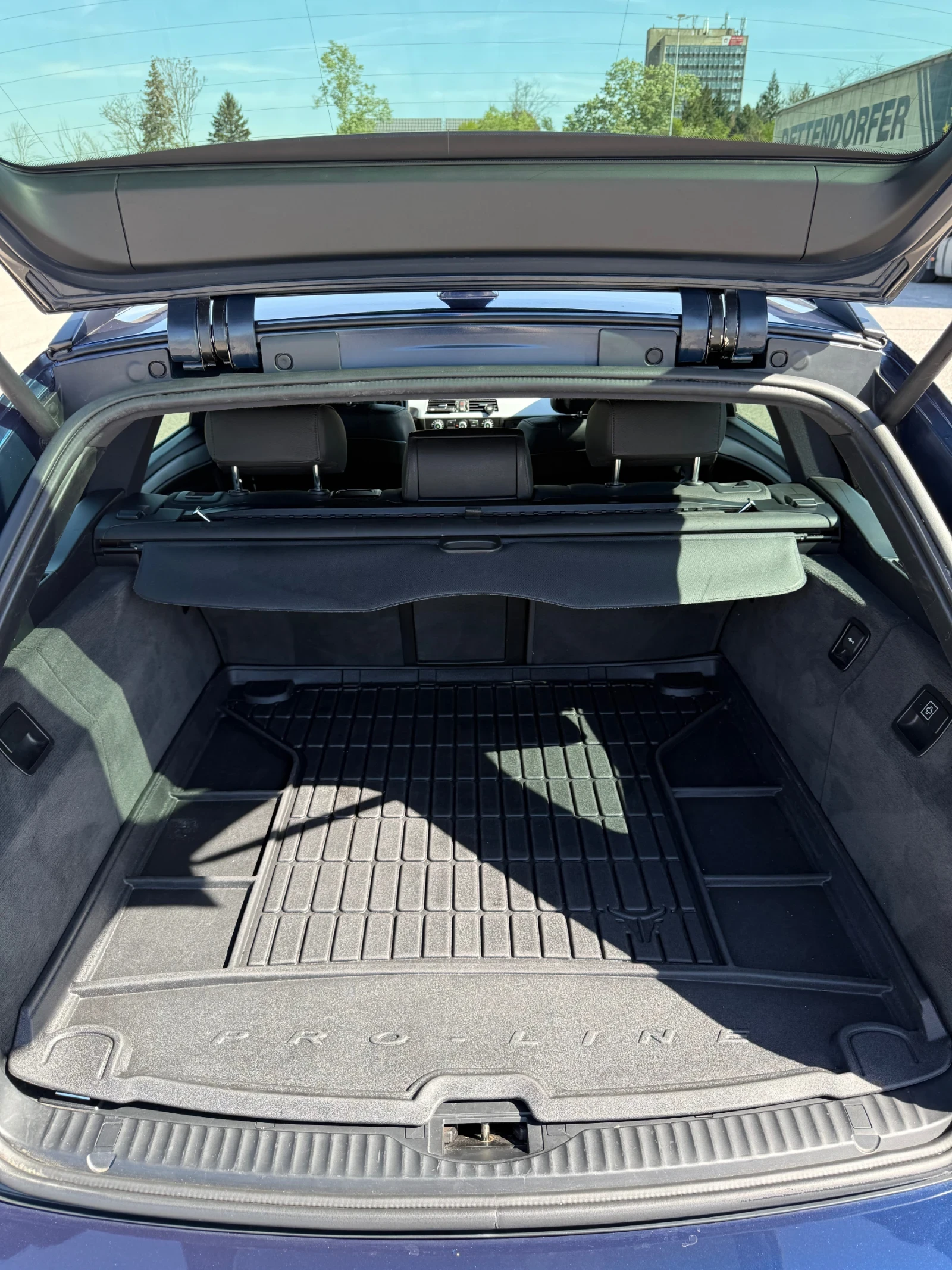 BMW 530 XD, снимка 15 - Автомобили и джипове - 54330432